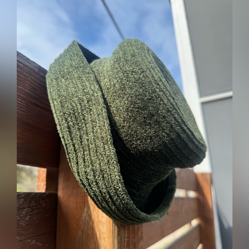 Liz Claireborn Vintage 90s Green Chinelle Rolled Brim Hat